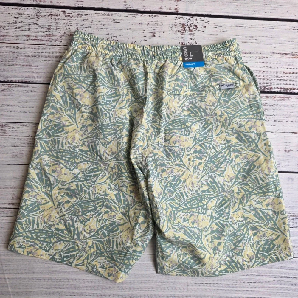 Columbia PFG Rambler Printed Water Shorts Mens Small Green Yellow FM3173-758 NEW